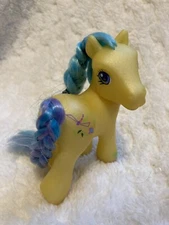 MLP My Little Pony G3 Meadowbrook 2002 Hasbro Foot Magnet Darker Green Heart