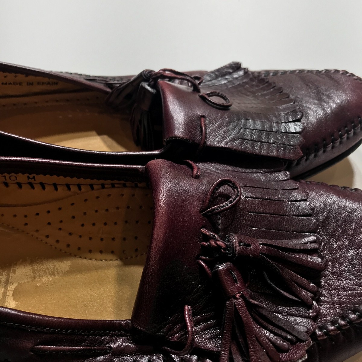 Magnanni Mens Burgundy Leather Kiltie Tassel Loafers 10168 Size 11.5 M Spain Magnanni Vigo Loafers Dress Shoes Kiltie Tassel Burgundy  main image 2