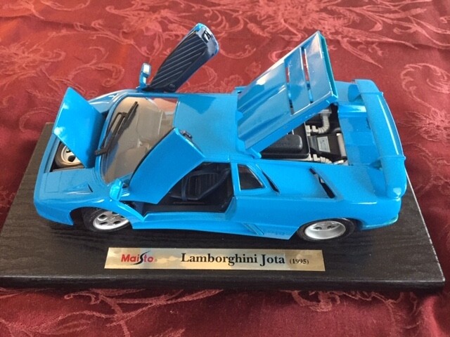マイスト　ランボルギーニJota マイストランボルギーニJota