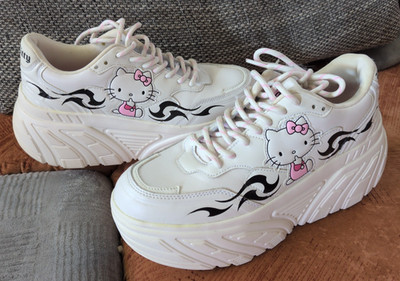 BERSHKA Plateau Sneaker, Hello Kitty, Weiß, Größe 40