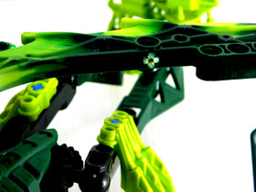 LEGO 2009 Bionicle Gresh Glatorian Figure (55 Pieces) - Set 8980