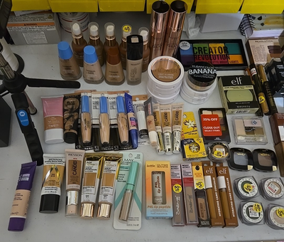 #ad 50 Pc Name Brand Mixed Makeup Wholesale Lot Fair Dark Random Mix $60.00