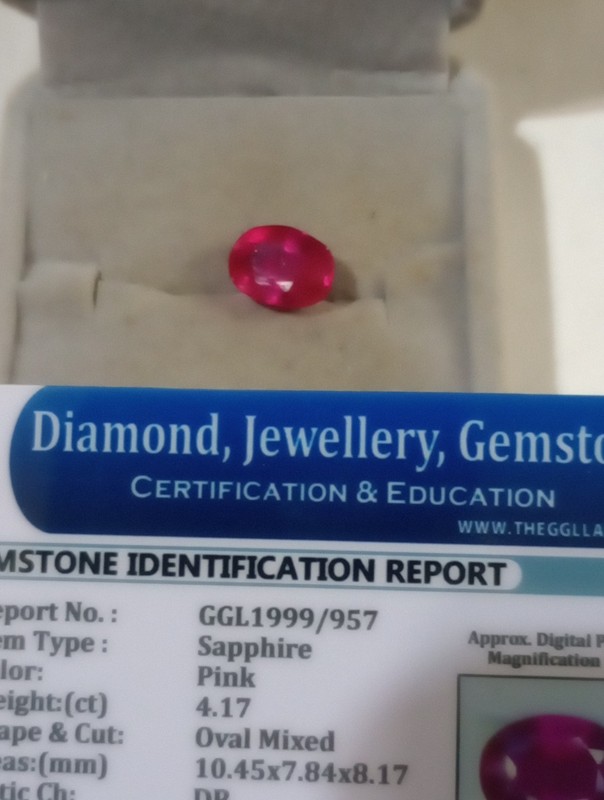 NATURAL EARTH MINED GGL CERTIFIED GEM TESTED HEATED OVAL PINK SAPPHIRE 4.17 CTS.