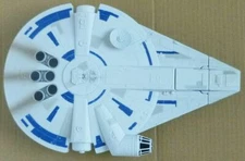 Star Wars Millennium Falcon 2017 Hasbro #E0764 80601 W/ Ejecting Foam Front Pod.