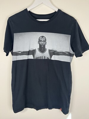 Michael Jordan T-shirt Sz M Black Outstretched Arms Young Air Jordan Print RARE