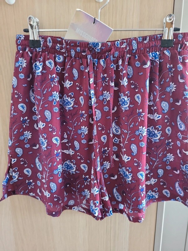 Picture 2 of 6