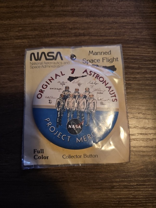 Original 1986 Project Mercury Original 7 Astronauts Collector Button New Sealed 