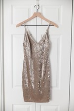 ASTR the Label Womens Coco V Pale Gold  CrushVelvet Double V Party Mini Dress S 