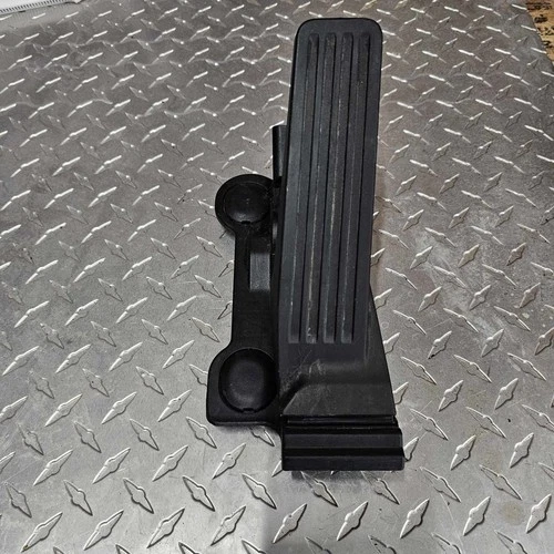 2020 MAZDA 3 FLOOR FUEL PETROEL ACCELERATOR TRAVEL SENSOR PEDAL OEM BCKA-41600-A