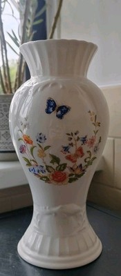 Aynsley Cottage Garden Fine Bone China Cascade 8. Vase 5''