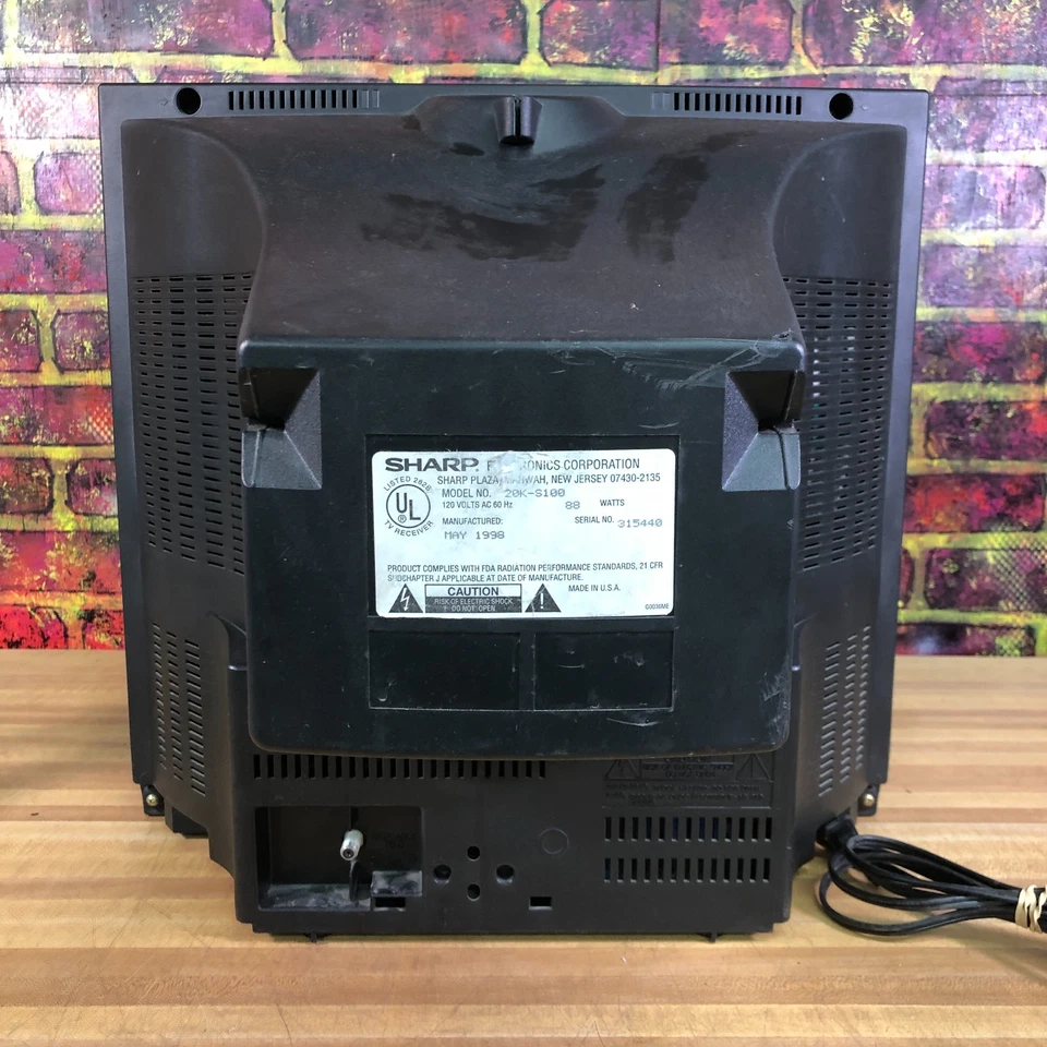 1998 Sharp 20K-S100 20” CRT TV Curved Screen Color Retro Gaming Front Inputs - Image 3 of 4