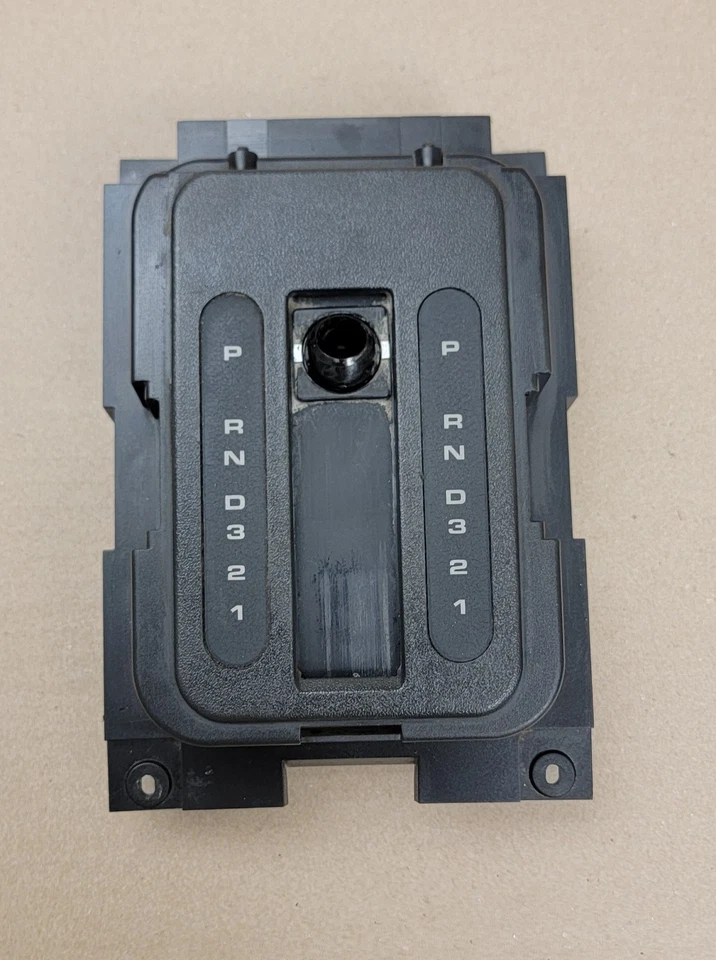 94-98 LAND ROVER DISCOVERY 1 PALANCA DE CAMBIOS DE PISO MOLDURA ENVOLVENTE PLACA DE BISEL FABRICANTE DE EQUIPOS ORIGINALES O91 Foto 2 de 4