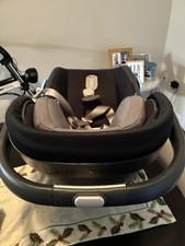 Uppababy mesa car seat with two bases and travel bag