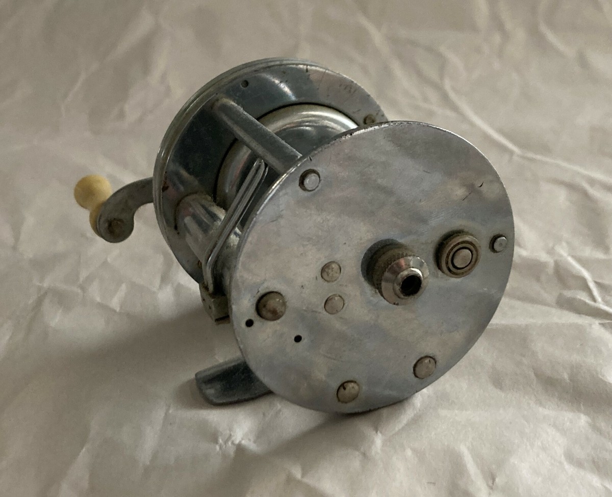 Moulinet de pêche vintage - Bronson Fleetwing n° 2475