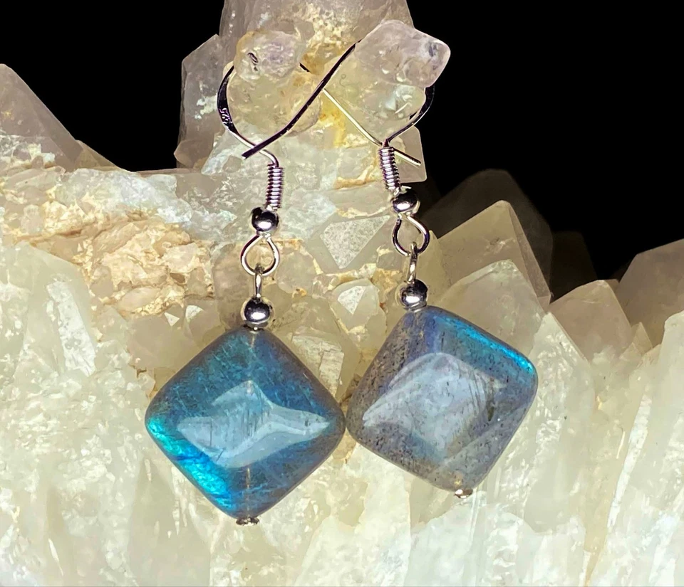 Ohrringe aus dem Edelstein Labradorit in Quadratform 925 Silber Ohrhaken - Bild 2 von 3