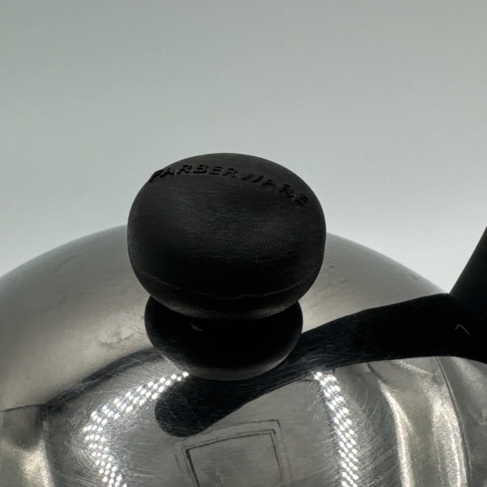 Hervidor de agua Farberware Luna Whistling azul aguamarina 2,5 qt esmalte sobre acero Foto 3 de 4