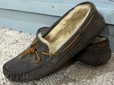 Ugg Dakota Pewter Gray Suede Sheepwool Moccasin Slippers Women  s Size US 9 EU 40