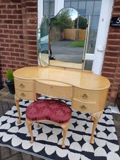 Vintage Ornate Dressing Table Can Deliver