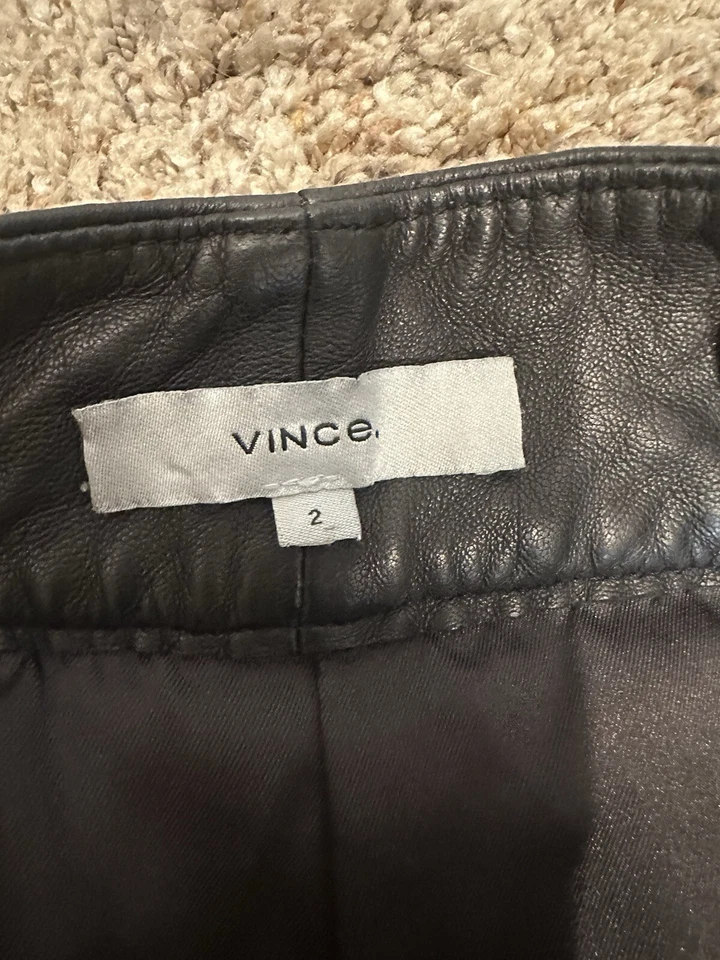vince pantalón cuero mujer Foto 2 de 3