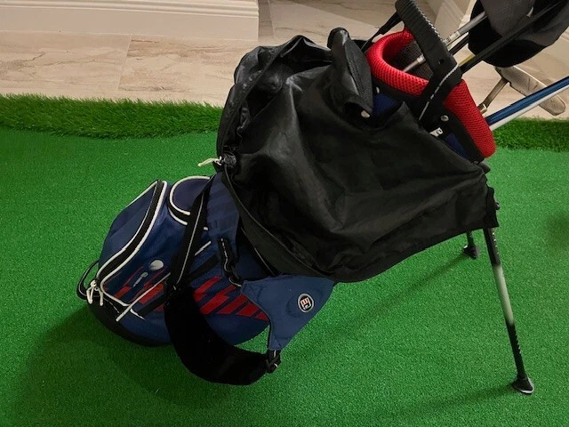 Bolsa de golf para niños de Estados Unidos con 7 palos - Taylormade, Callaway, Ping y palos para niños de Estados Unidos incluidos Foto 4 de 4