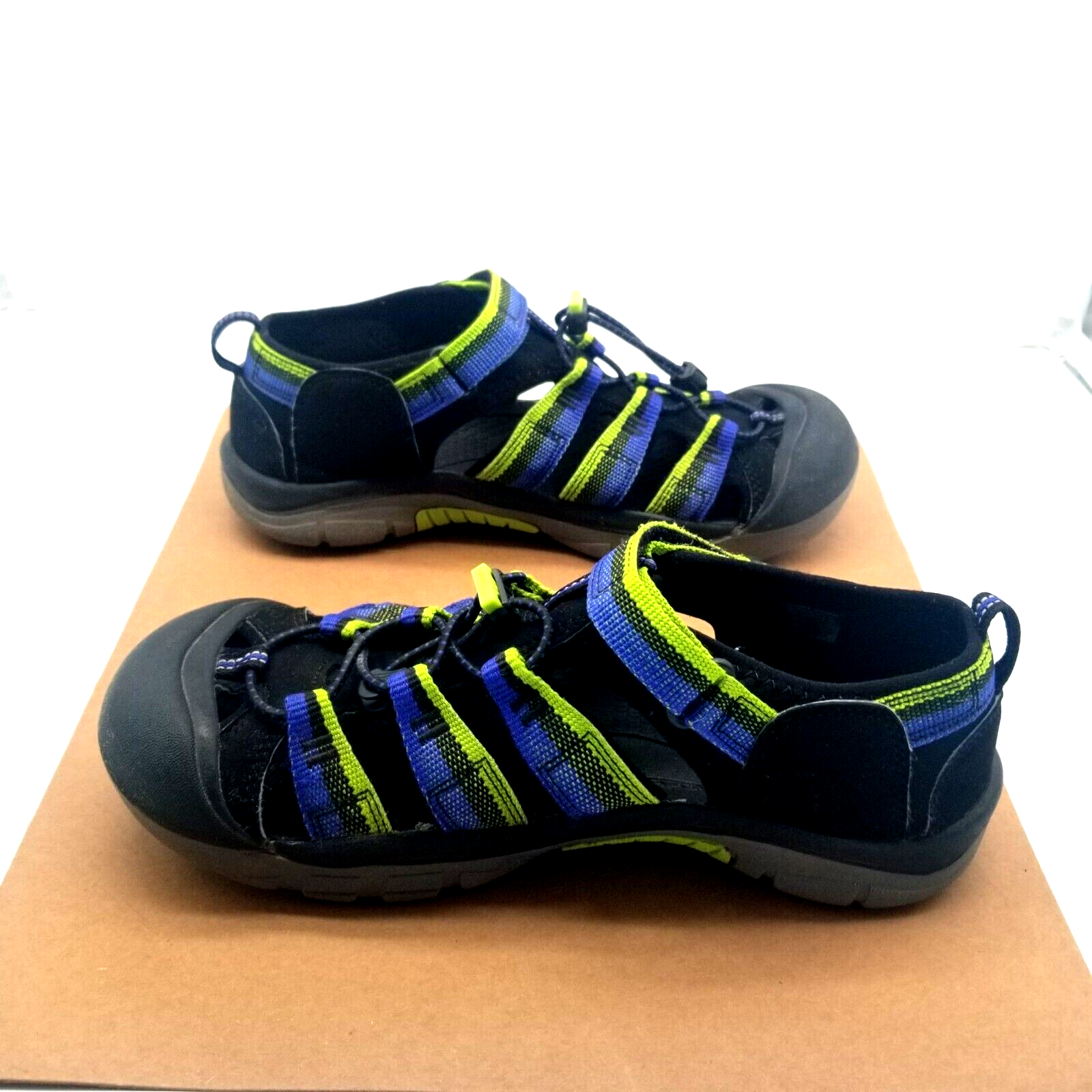 Sandali Keen Newport H2 blu taglia 7 verdi trail scarpe da acqua giovani 1014265