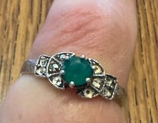 sterling silver ring with Green Stone 7.5