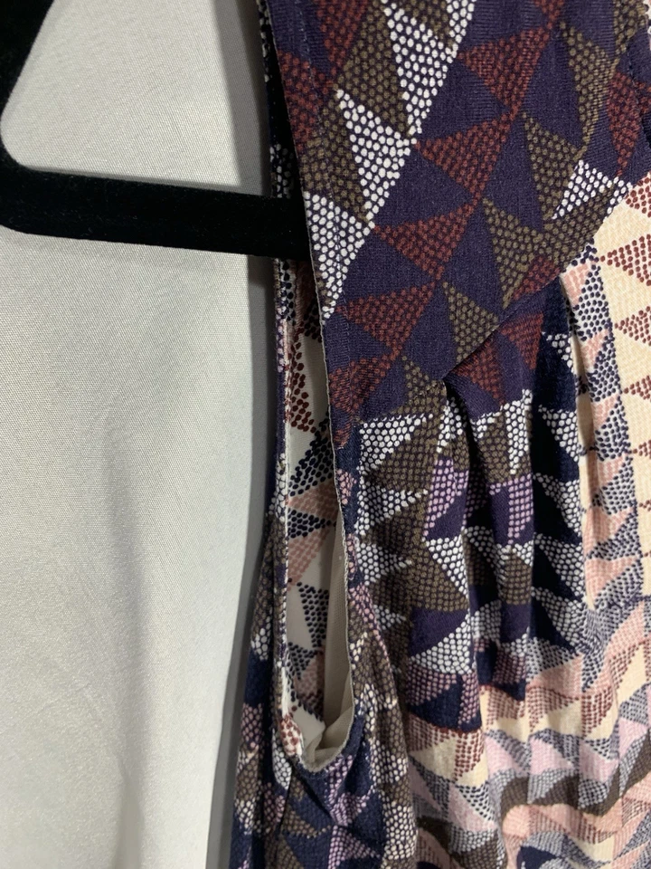 Vestido Nic & Zoe Cintura Retorcida Ceñida Pequeño Sin Mangas Estampado Geométrico Elegante Foto 4 de 4