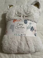 NWT Cozy Critter Company sherpa robe One Size Fits Most White Cat Face SOFT!!