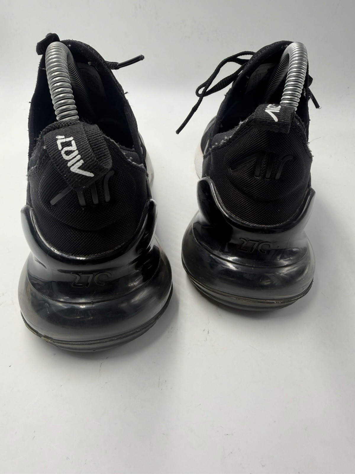 Nike Air Max 270 Shoes Womens Size 7 Athletic Running AH6789-001 Sneakers thumbnail 4