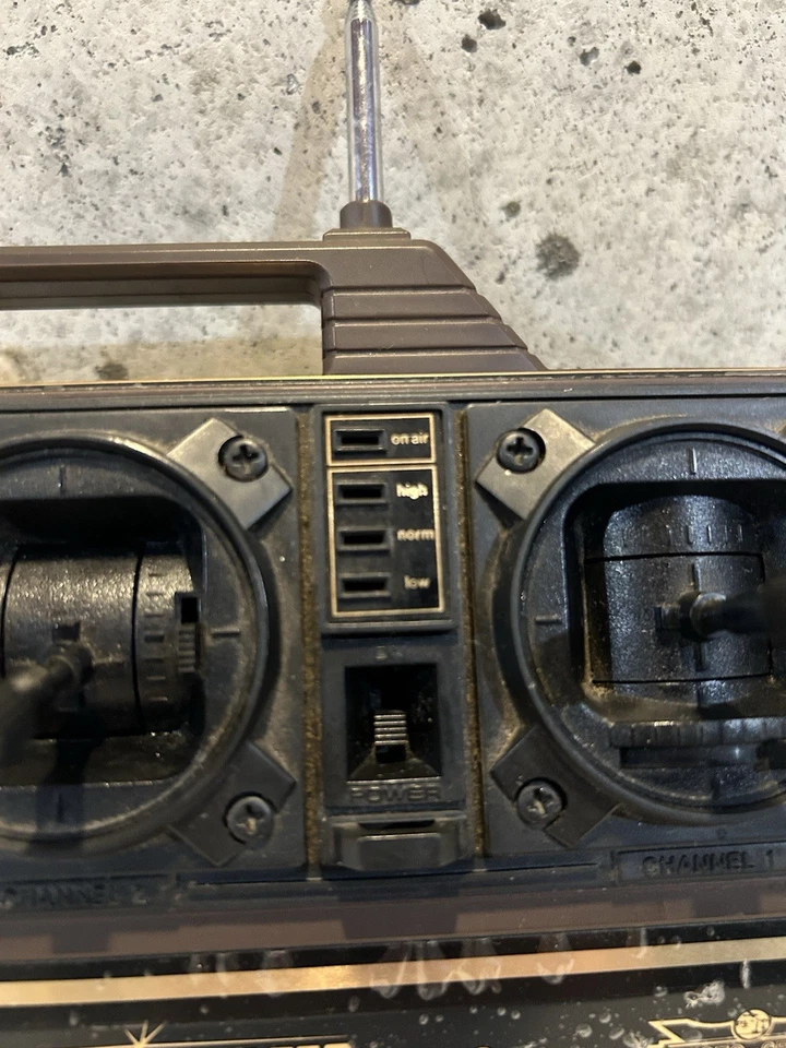 Aristocraft Hi-Tech Challenger 250 *Encendido* Limpio Foto 4 de 4