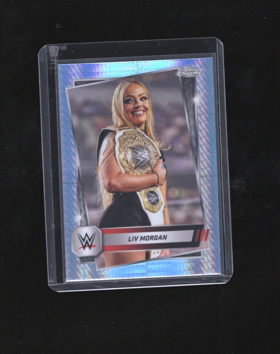 2025 Topps Chrome WWE #146 Liv Morgan Prism Refractor