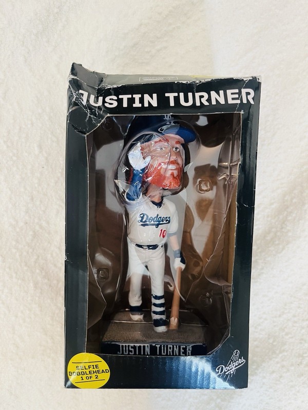 Los Angeles Dodgers Justin Turner Selfie Bobblehead 1 of 2 2017 Boxed MLB