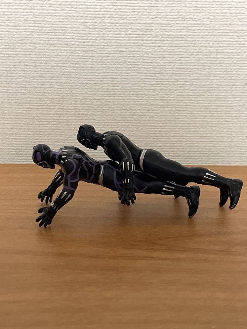 Marvel Metacolle Black Panther 2-Pack Set LED Suit Figure, NIB thumbnail 2