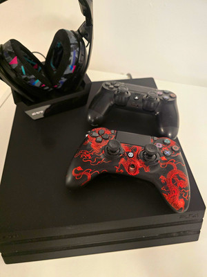Ps4 Pro Inkl. Astro A 50, Scuf Impact