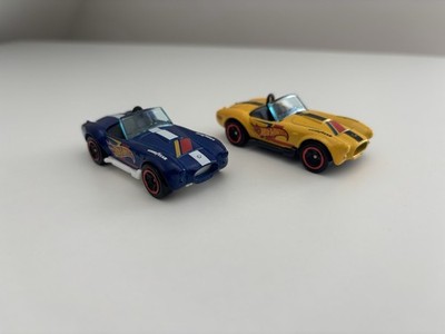 2x Hot Wheels Shelby Cobra 427 S/C