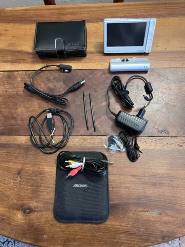 ARCHOS 605 WiFi 160 Go comme NEUF Lecteur multimedia Modèle 54V25H