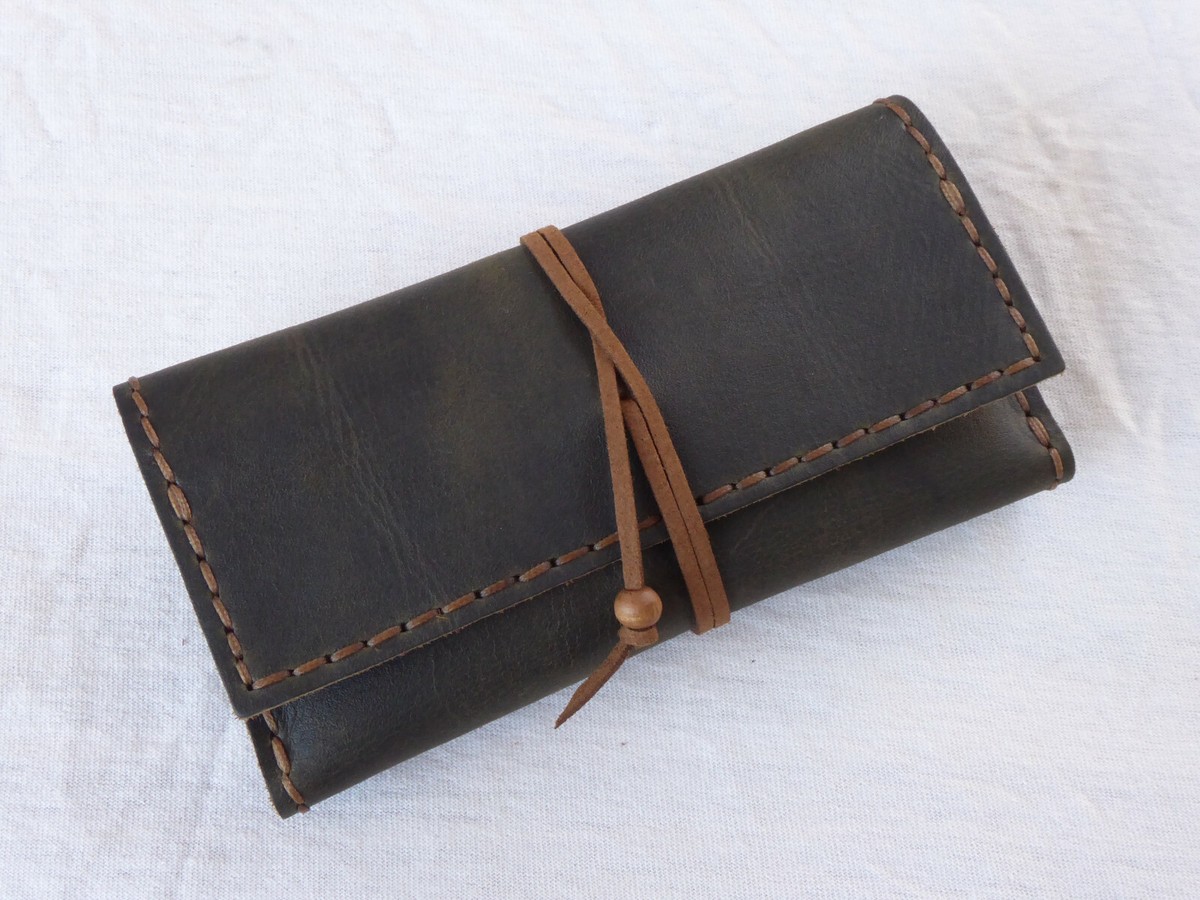 leather hand rolling tobacco pouch Handmade Leather Tobacco Pouch Dark Green Handcrafted Rolling Cigarettes  Case