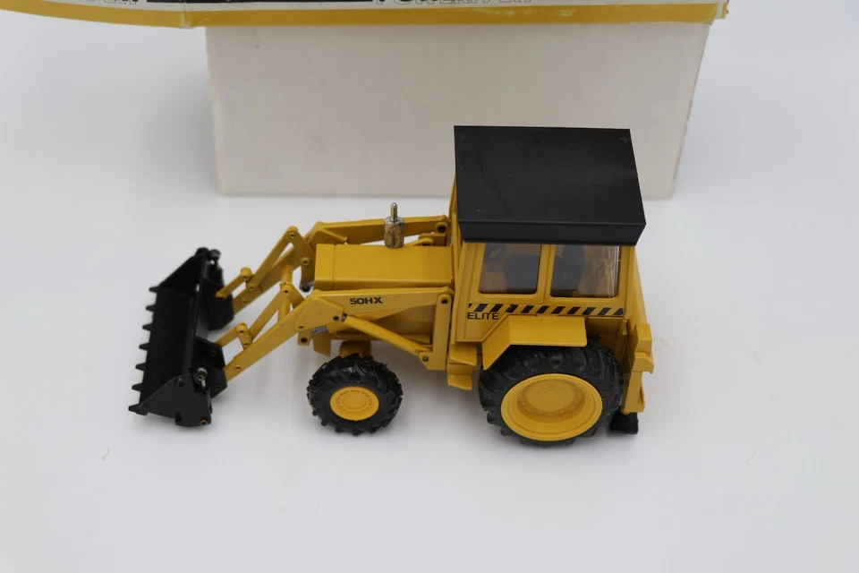 Conrad Massey Ferguson Elite 50HX Powerpart 1/35 Backhoe Tractor NIB - Image 3 of 4