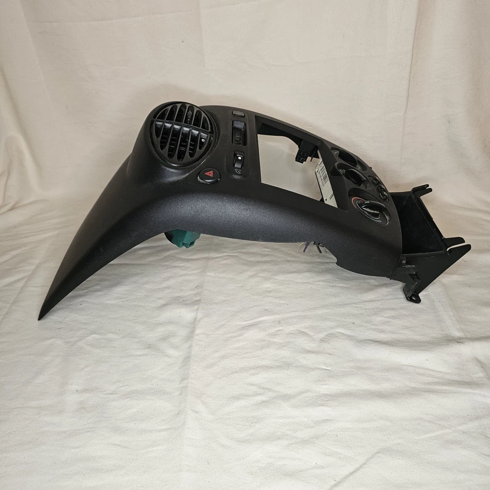 2002-2005 Saturn Vue painel central rádio controle climático moldura acabamento tampa 22693831 - Imagem 4 de 4