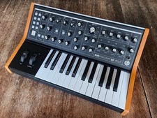 Moog Subsequent 25 Analog Synth