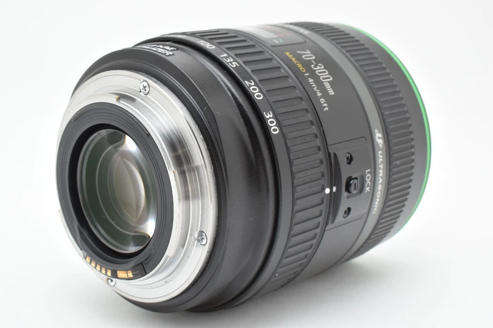 [Near Mint] Canon EF 70-300mm f/4.5-5.6 DO IS USM Telephoto Zoom Lens - Image 4 of 4
