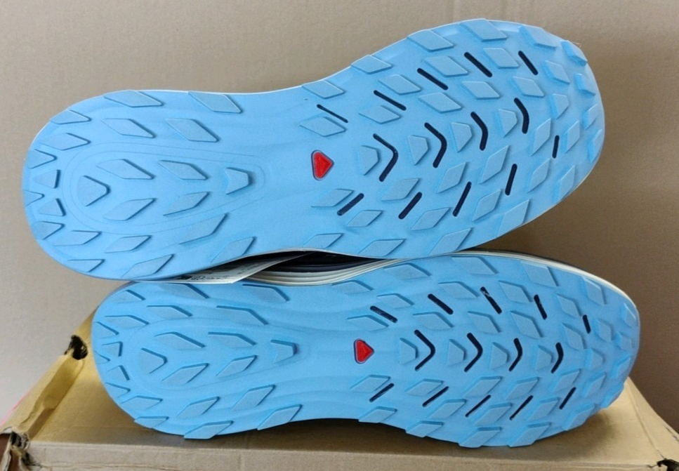 Scarpe da trail running Salomon donna Ultra Glide 2 *2 TAGLIE sinistra è 9 5 destra 9*