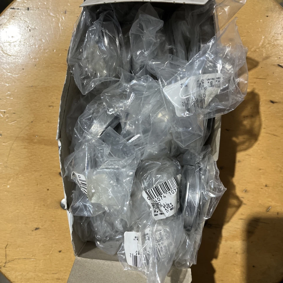 🔥IVES Armario Plateado Puerta Corredera Dedo Tirador Taza (Lote 20) Nuevo Envío Gratis🇺🇸 Foto 4 de 4