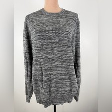 Perry Ellis Men's Heathered Gray Crewneck Sweater