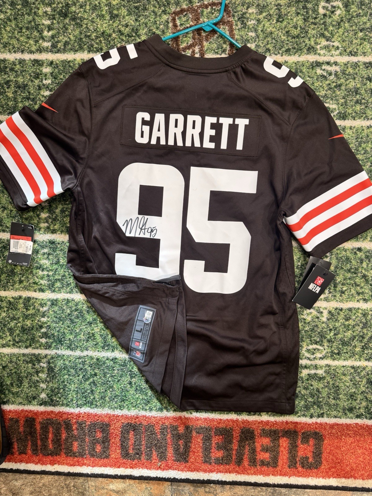 Myles Garrett Autographed Signed Cleveland Browns NIKE AUTHENTIC jersey ( Beckett cert On tag ) 