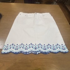 Talbots Skirt Womens 10P White Blue Embroidered Floral Denim A-Line Scallop Hem