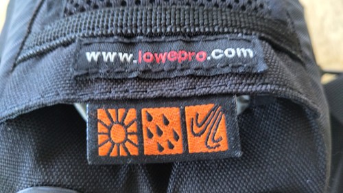Lowepro Apex 100 AW Camera Bag – Compact, All Weather, Padded, Black - Picture 3 of 5