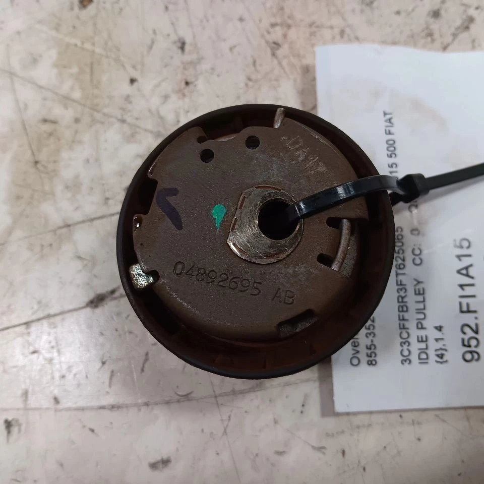 Polea loca Fiat 500 2017 2016 2015 2014 2013 2012 Foto 2 de 4