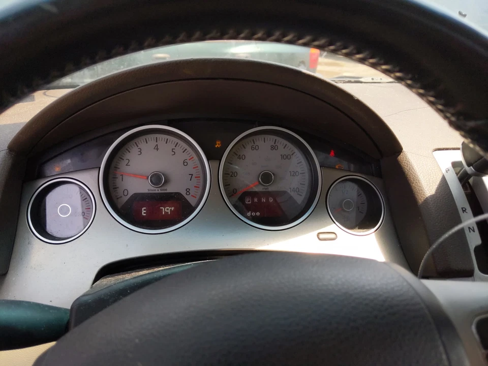 Cuadro de instrumentos velocímetro Volkswagen Routan 2011-2011 medidores JWXN7 Foto 3 de 4