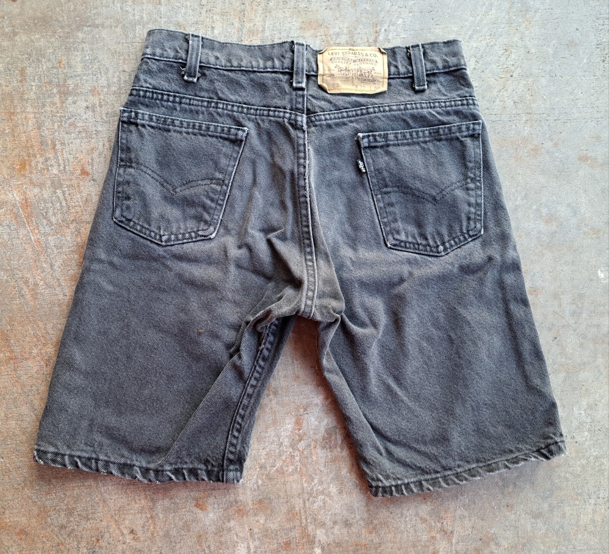 Levi’s 505 shorts black 00s 検　90s 80s VTG 80s Levi's 505 Made In USA Black Tab Jean Shorts. 28